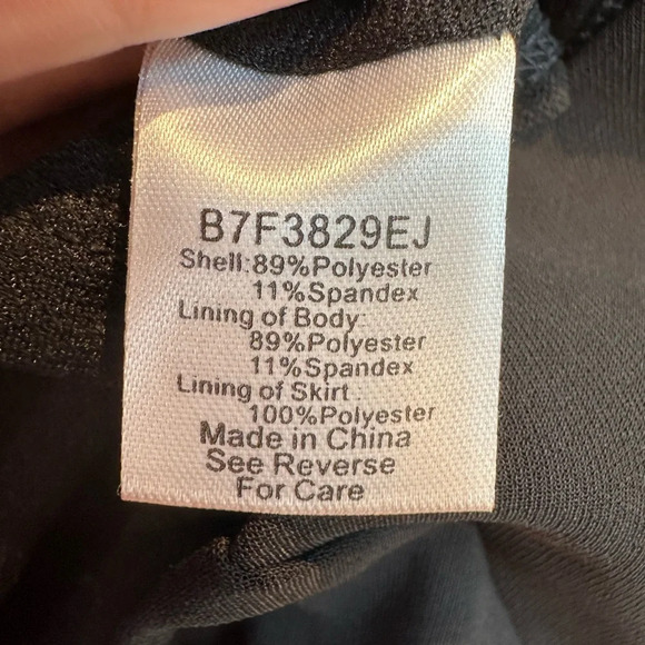 Parker Black Label Bloomingdale’s Off The Shoulder Formal Cocktail Dress Size 2 - Picture 12 of 13